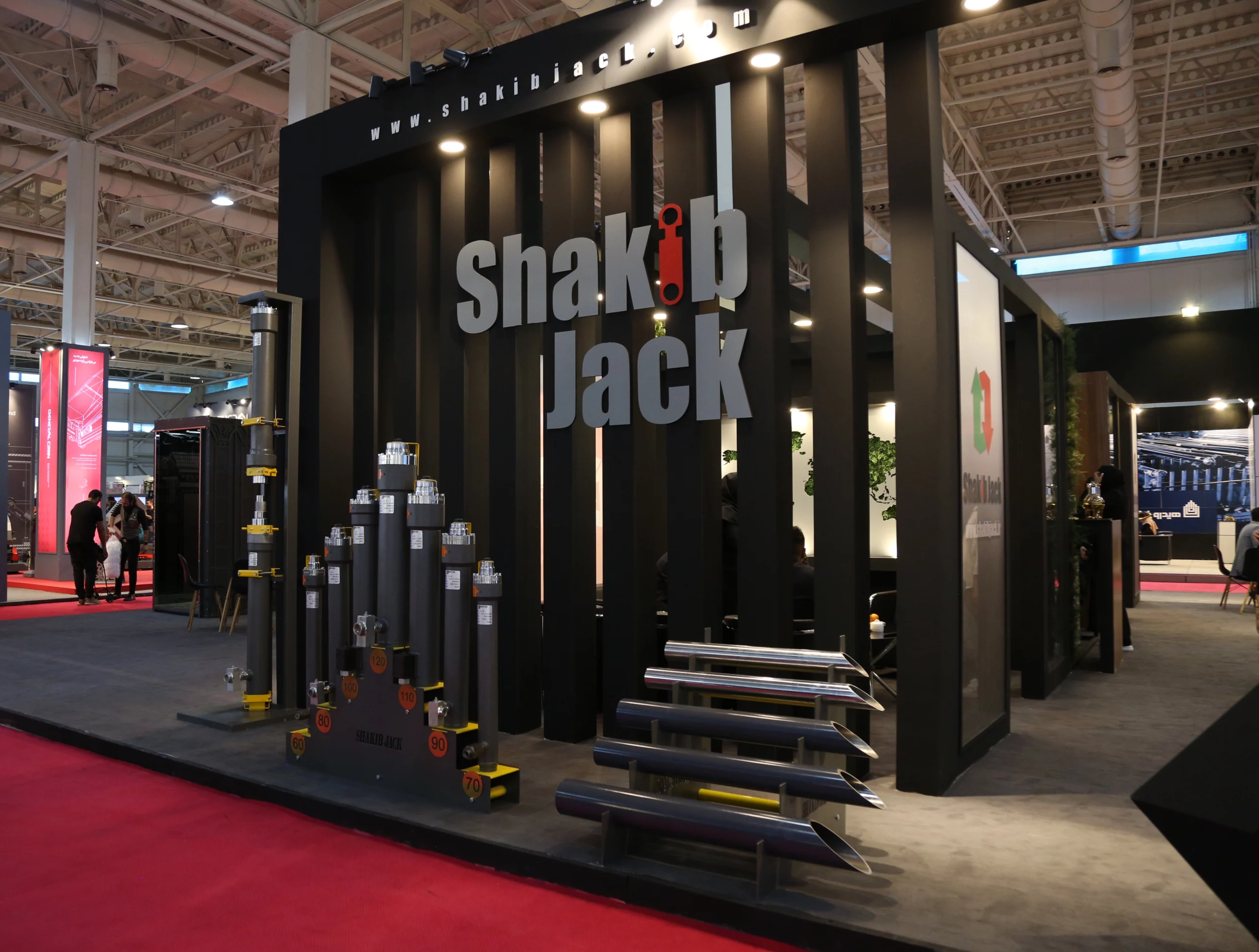 شرکت شکیب جک تولید کننده انواع جکهای بالابری و آسانسوری و تجهیزات اسانسور Shakibjack